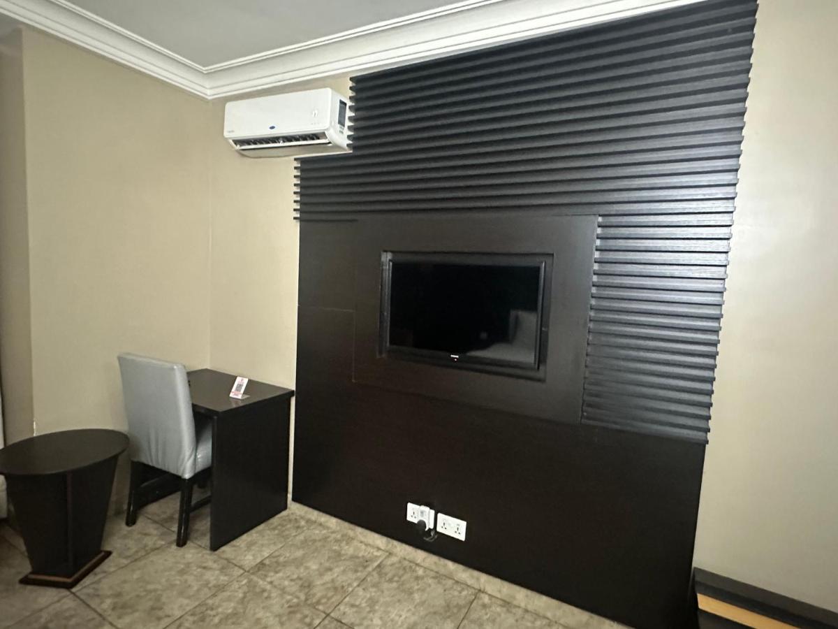 Msquare Hotel Gra Ikeja Dış mekan fotoğraf
