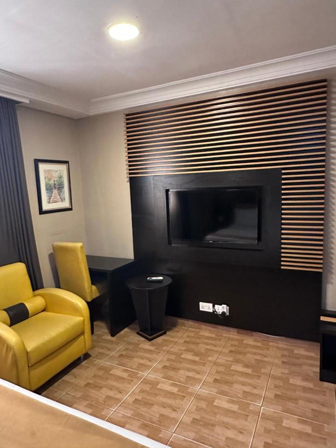 Msquare Hotel Gra Ikeja Dış mekan fotoğraf