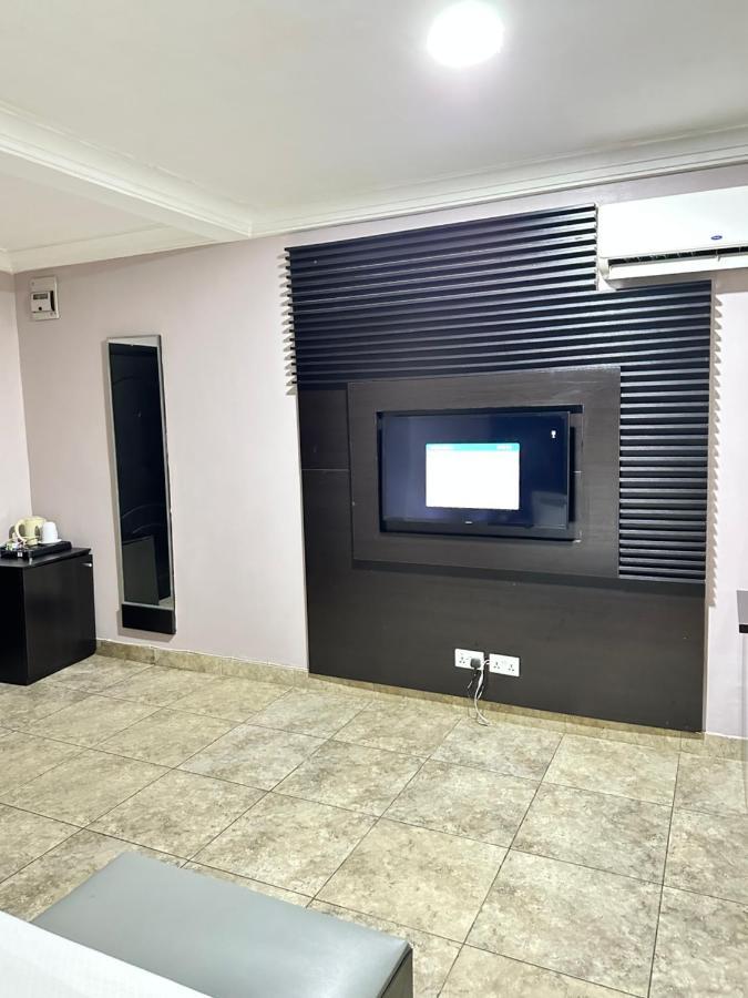 Msquare Hotel Gra Ikeja Dış mekan fotoğraf