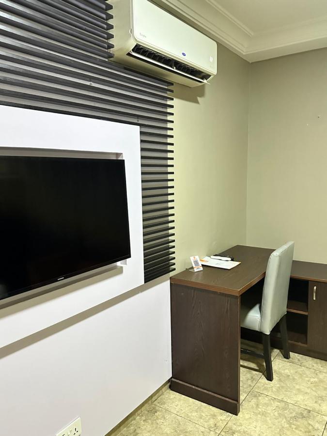 Msquare Hotel Gra Ikeja Dış mekan fotoğraf