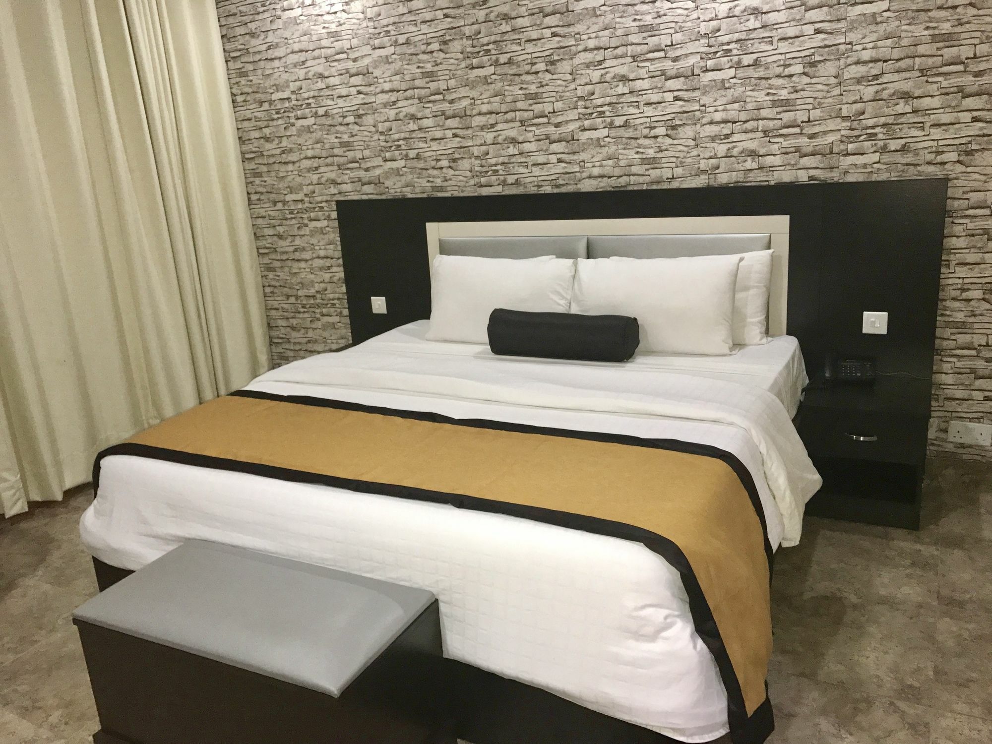 Msquare Hotel Gra Ikeja Dış mekan fotoğraf